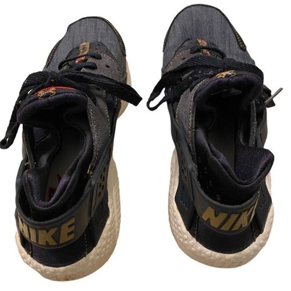 Nike Air Huarache sneakers  Size 9 Women - Picture 6 of 10